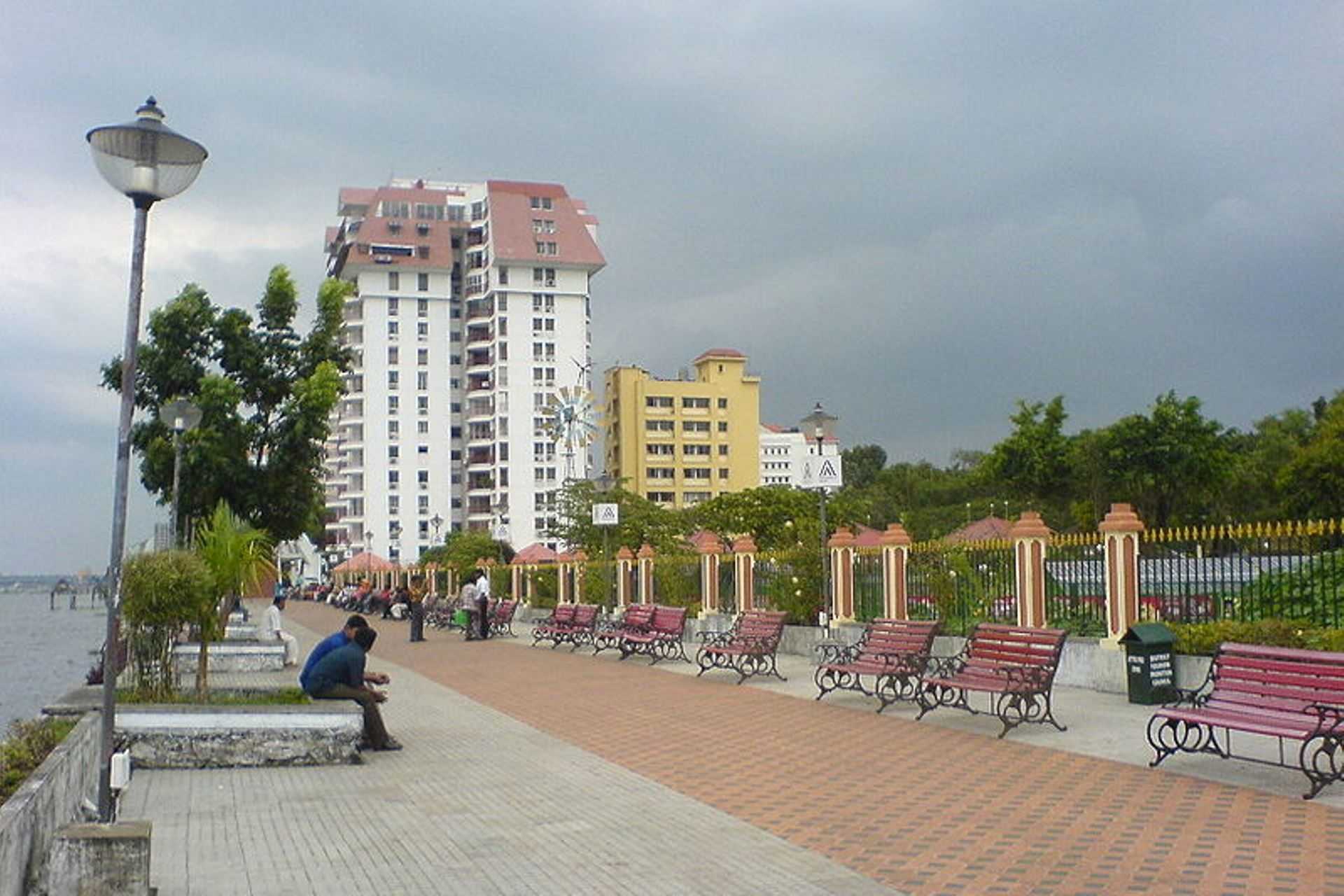 Marine Drive Kochi